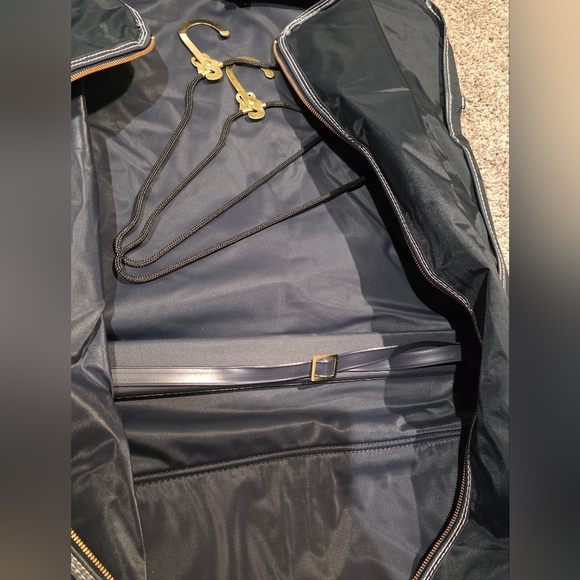 Vintage Verdi Garment Luggage-Over The Shoulder- Softshell. - Picture 11 of 12